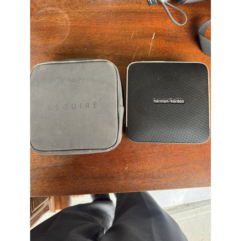 Harman Kardon Esquire Bluetooth Speaker Tested No Charger w Case